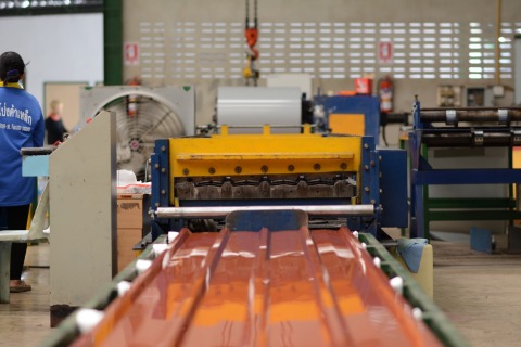 รับผลิตหลังคาเมทัลชีท